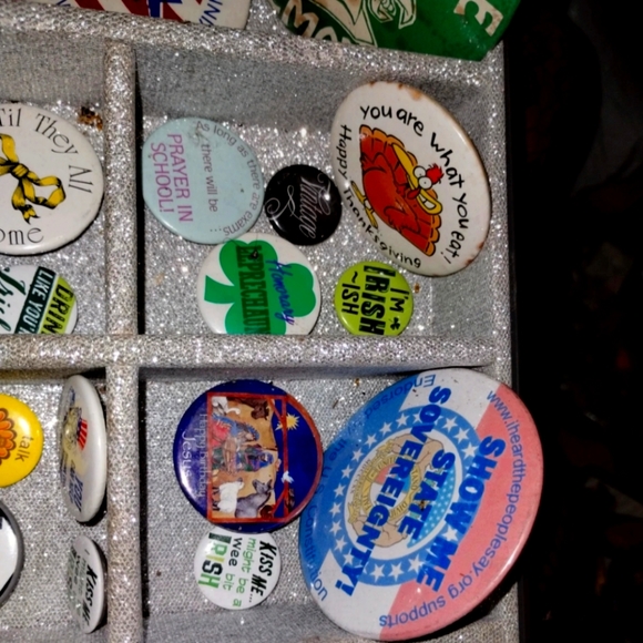 Really huge pinback bundle/lot - Picture 3 of 7